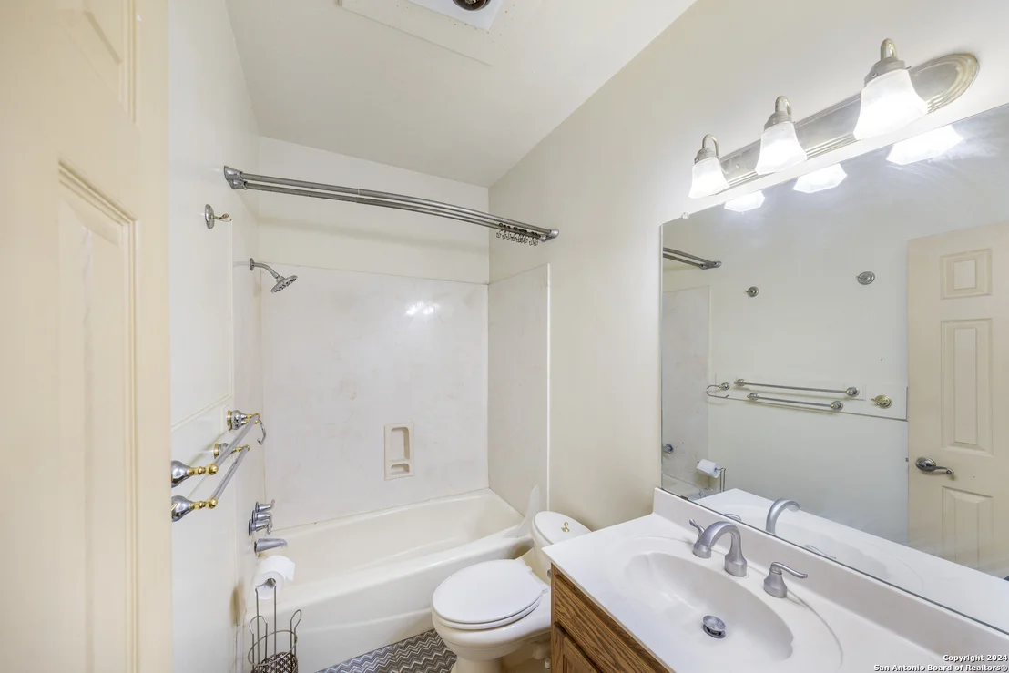 Photo of 3100 ROLLING OAKS DR