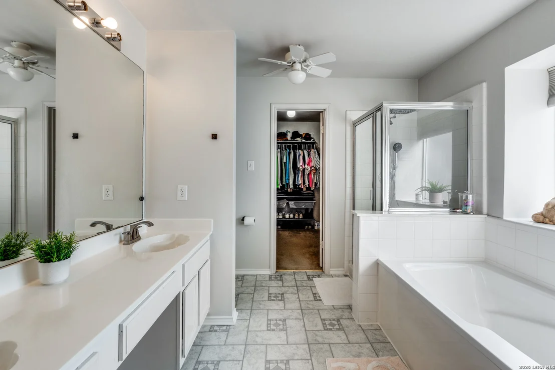 Photo of 1017 Silvertree