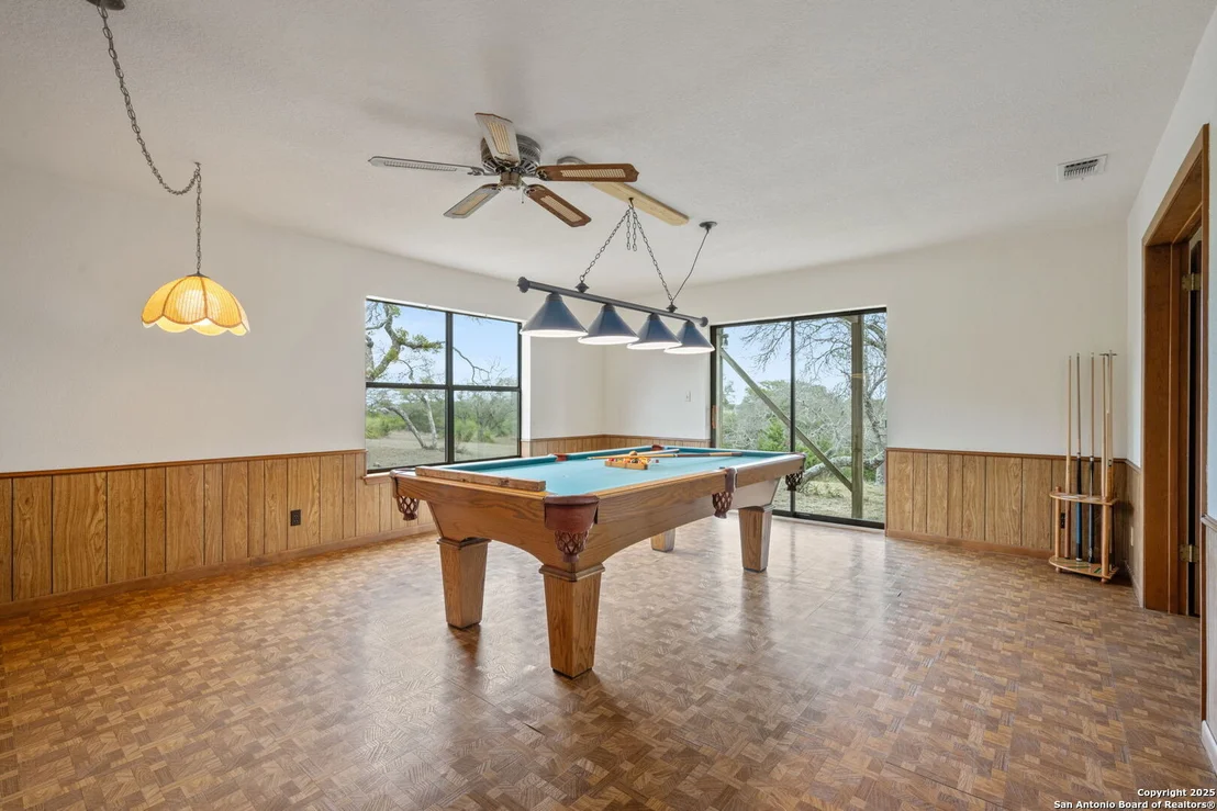Photo of 404 Lake Side Circle