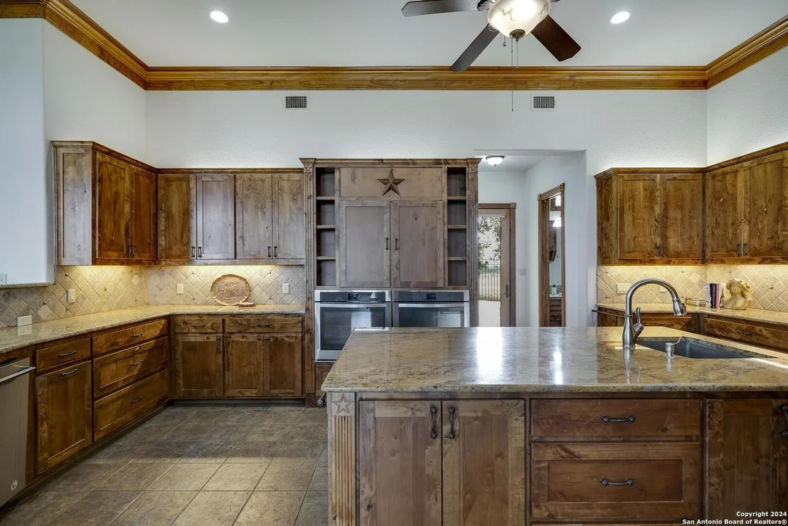 Photo of 442 PARADISE PT