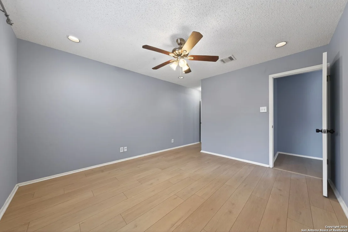 Photo of 2415 Moss Terrace