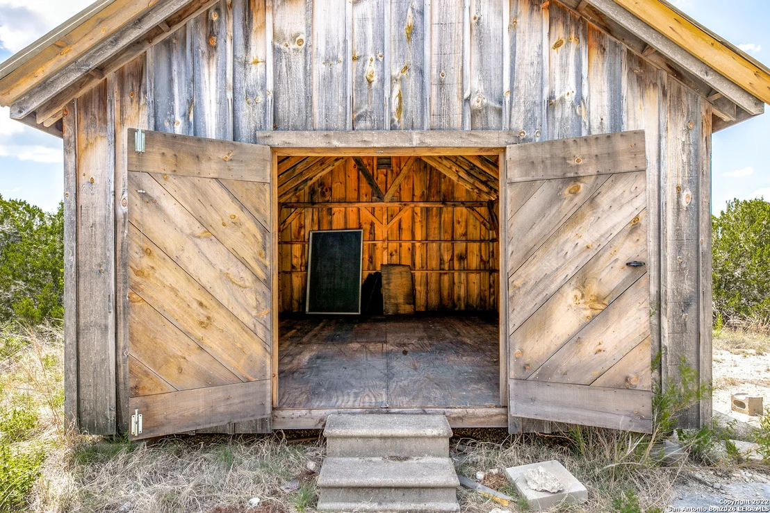 Photo of 2844 Hidden Valley Rd