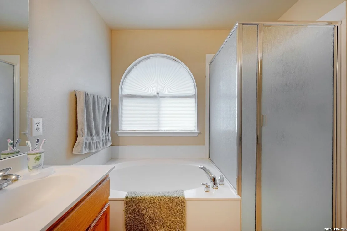 Photo of 4030 Bur Oak