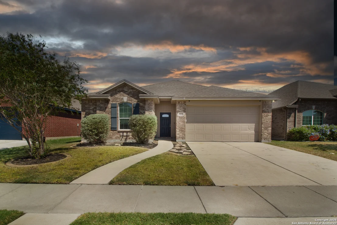 Photo of 2212 Tallow
