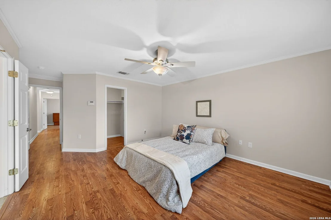 Photo of 121 Fort Wayne