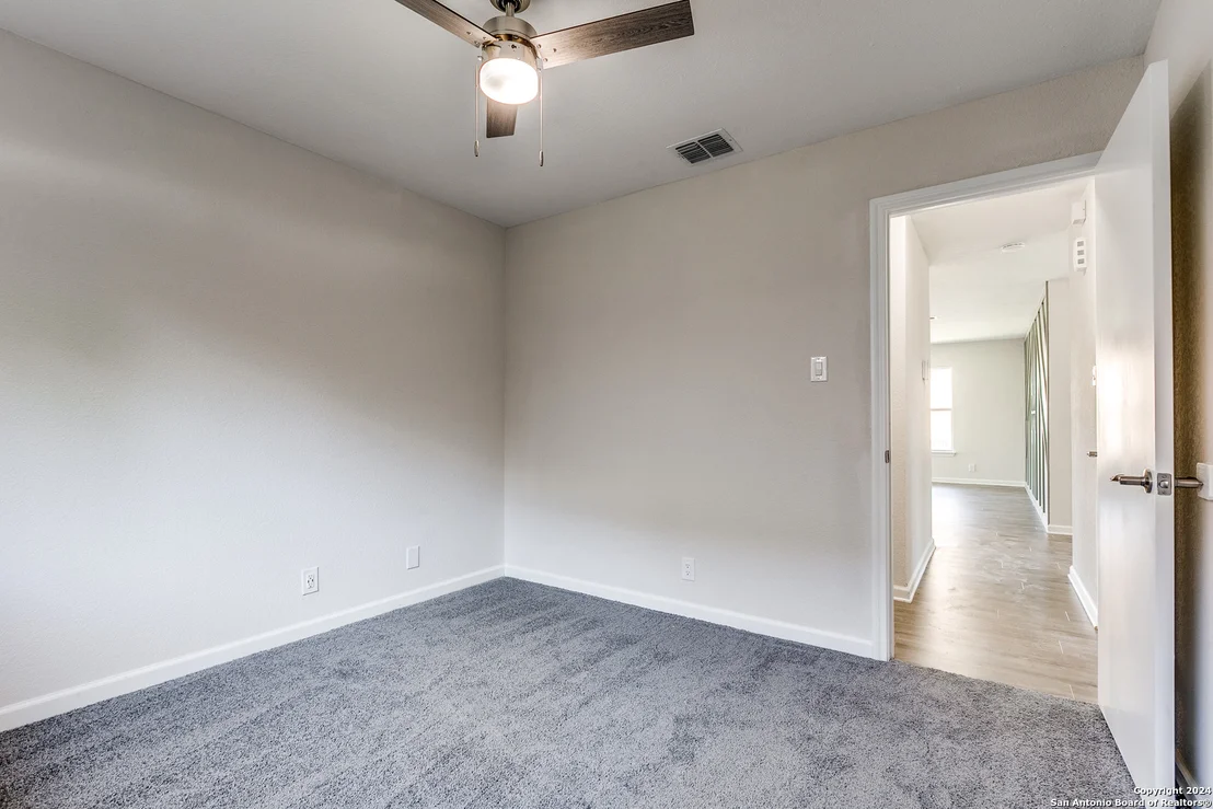 Photo of 7035 RAINTREE FRST