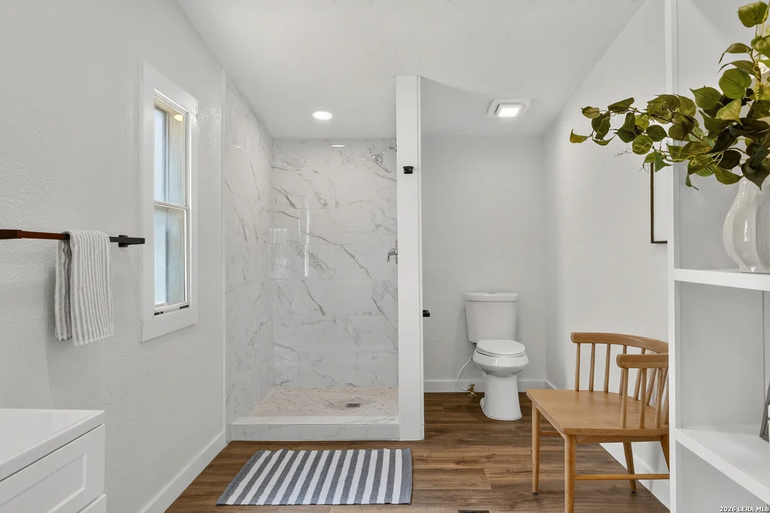 Photo of 1302 Hickory Street