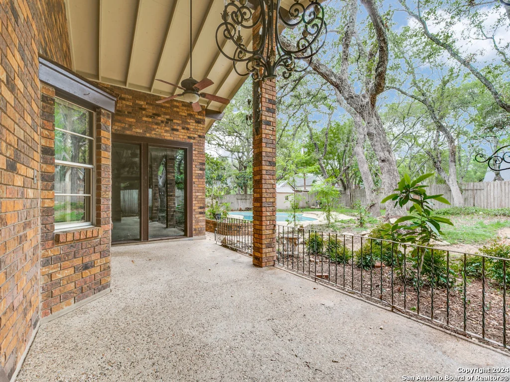 Photo of 10111 iron oak