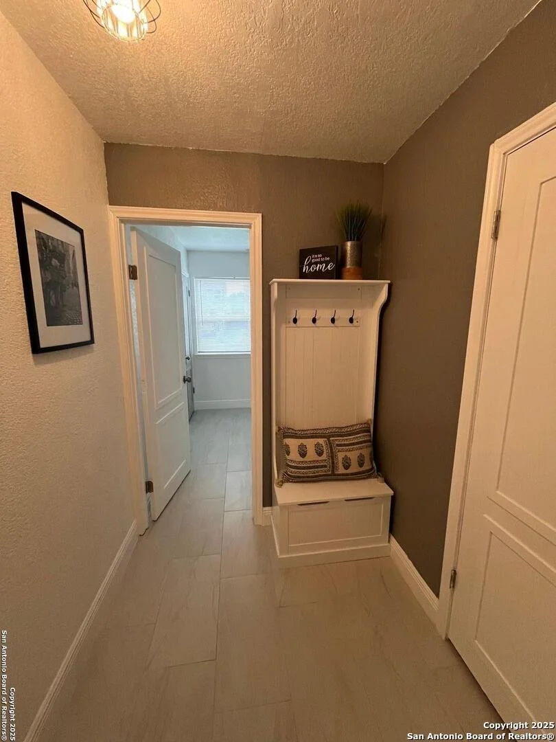 Photo of 7438 Rimhurst
