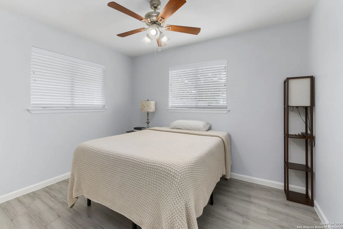 Photo of 6818 Forest Meadow