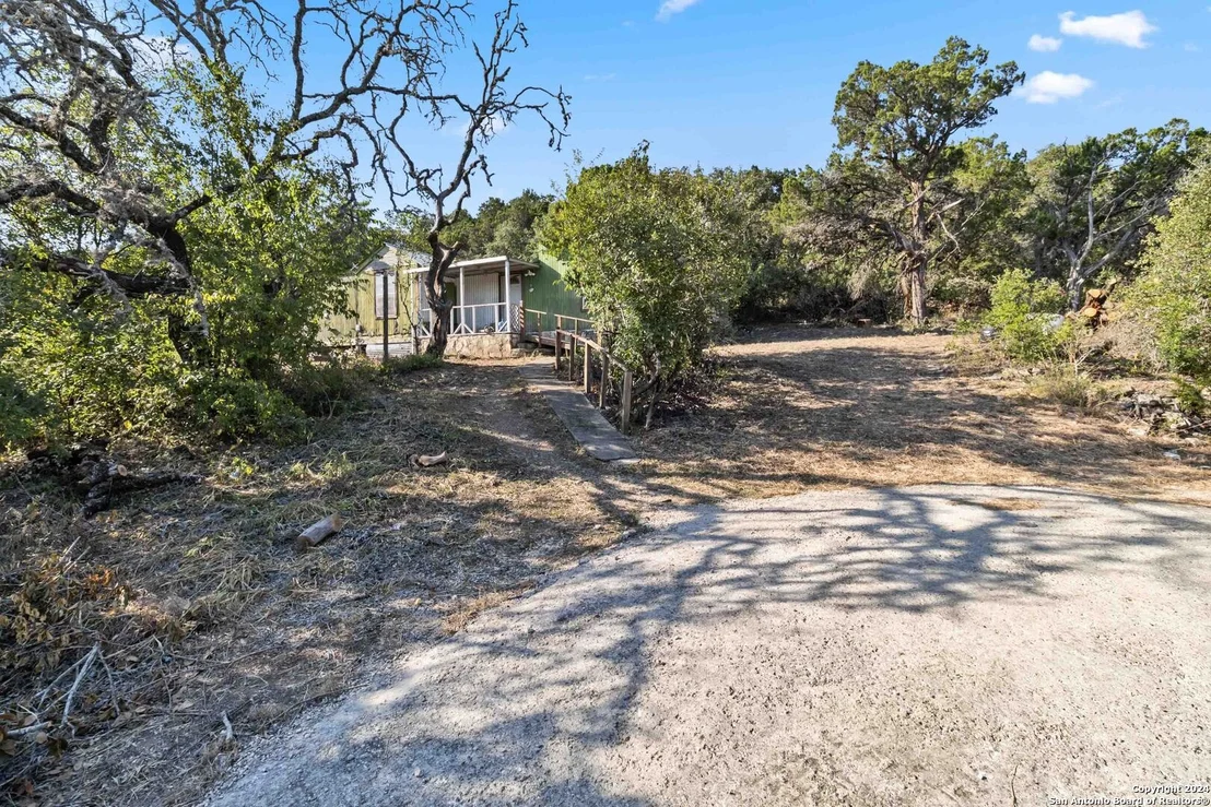Photo of 18545 BANDERA RD