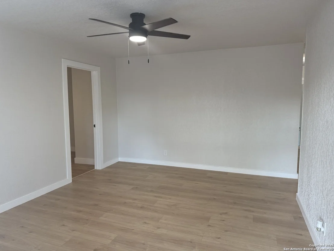 Photo of 5807 Stonybrook