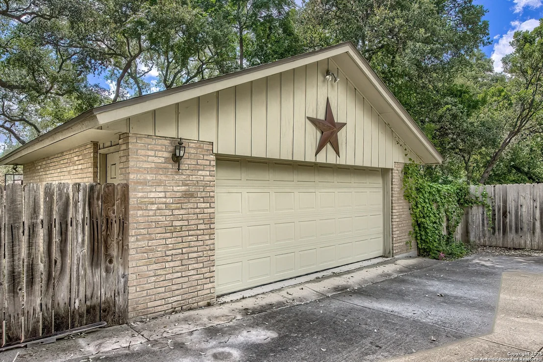 Photo of 106 Avenida Del Sol