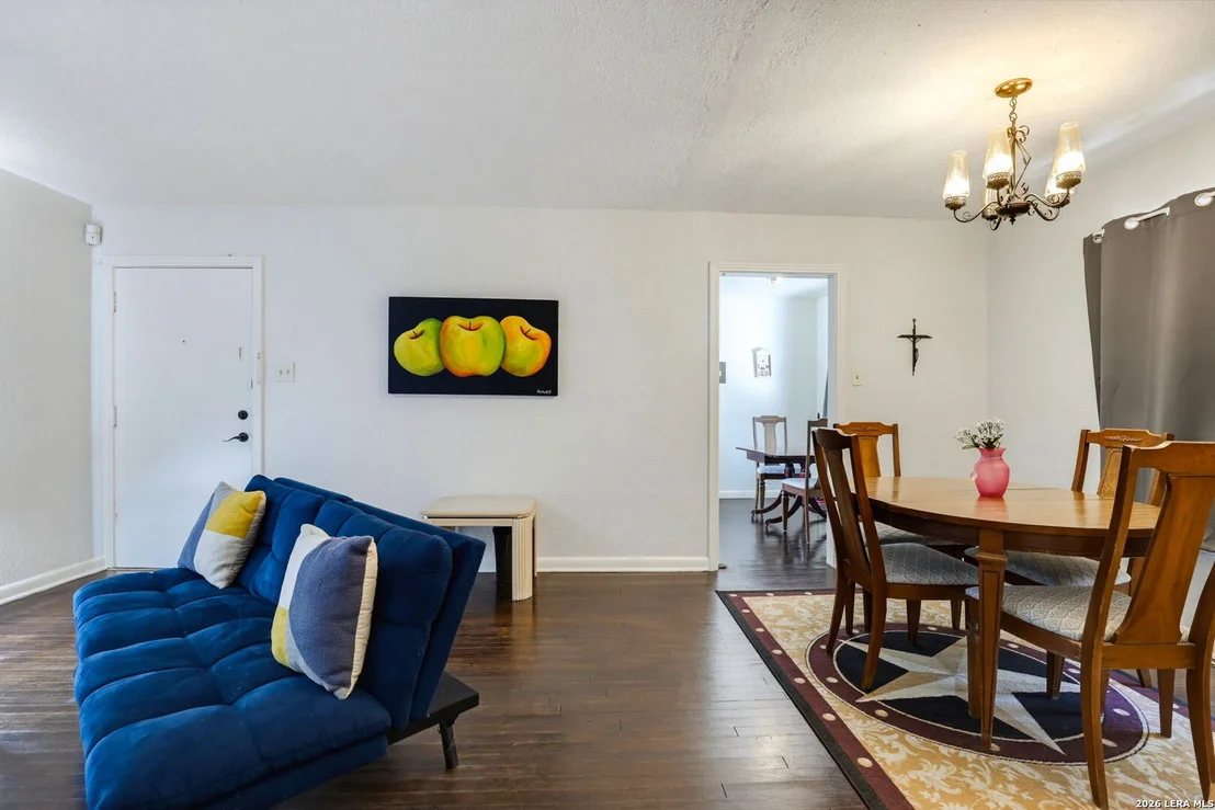 Photo of 115 LOY DR