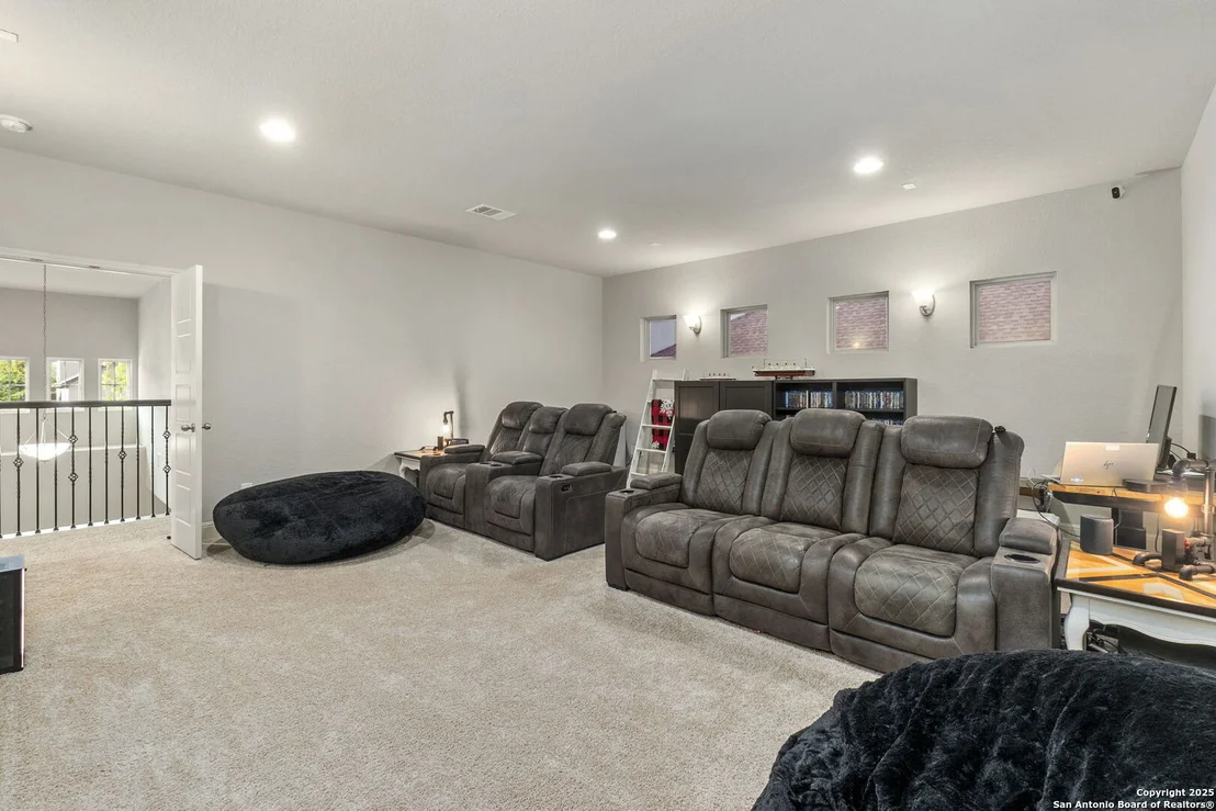 Photo of 28968 Windlesham Way