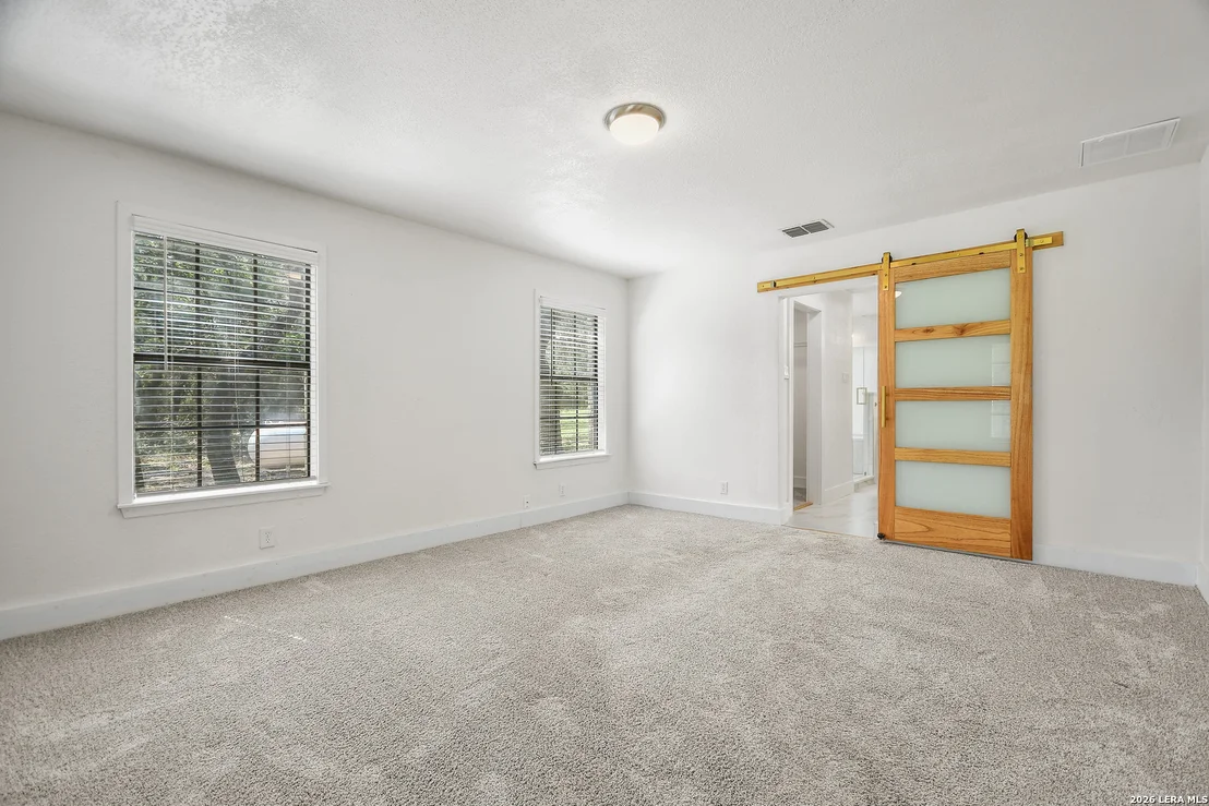 Photo of 104 Rusty Ln