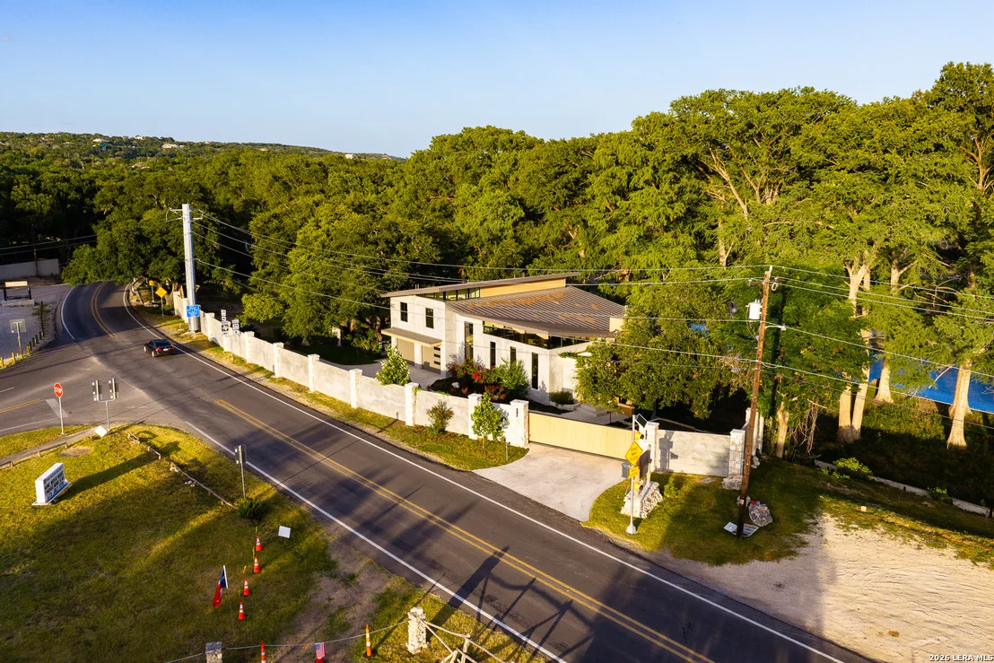 Photo of 1605 Hwy 39