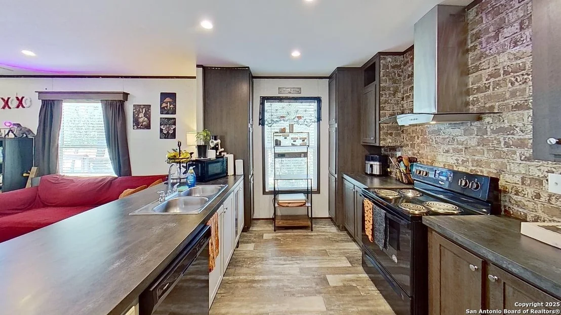 Photo of 1127 County Road 773