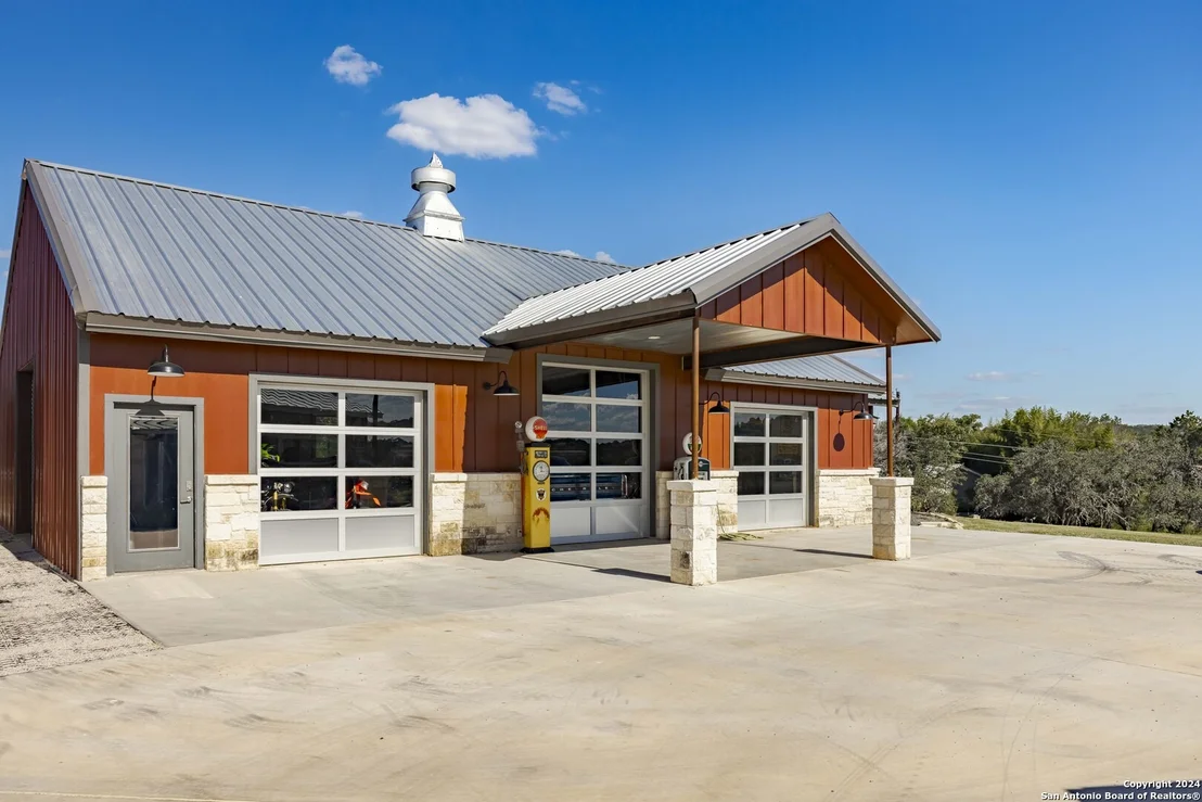 Photo of 1288 highway 39