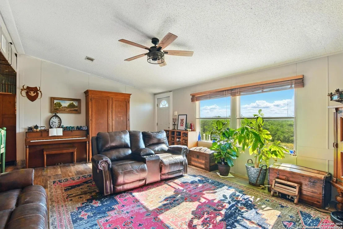 Photo of 344 E CR 341
