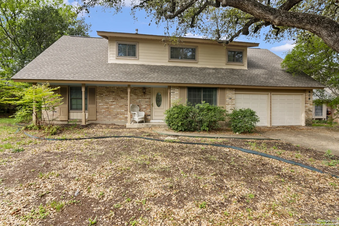 Photo of 606 Serenade