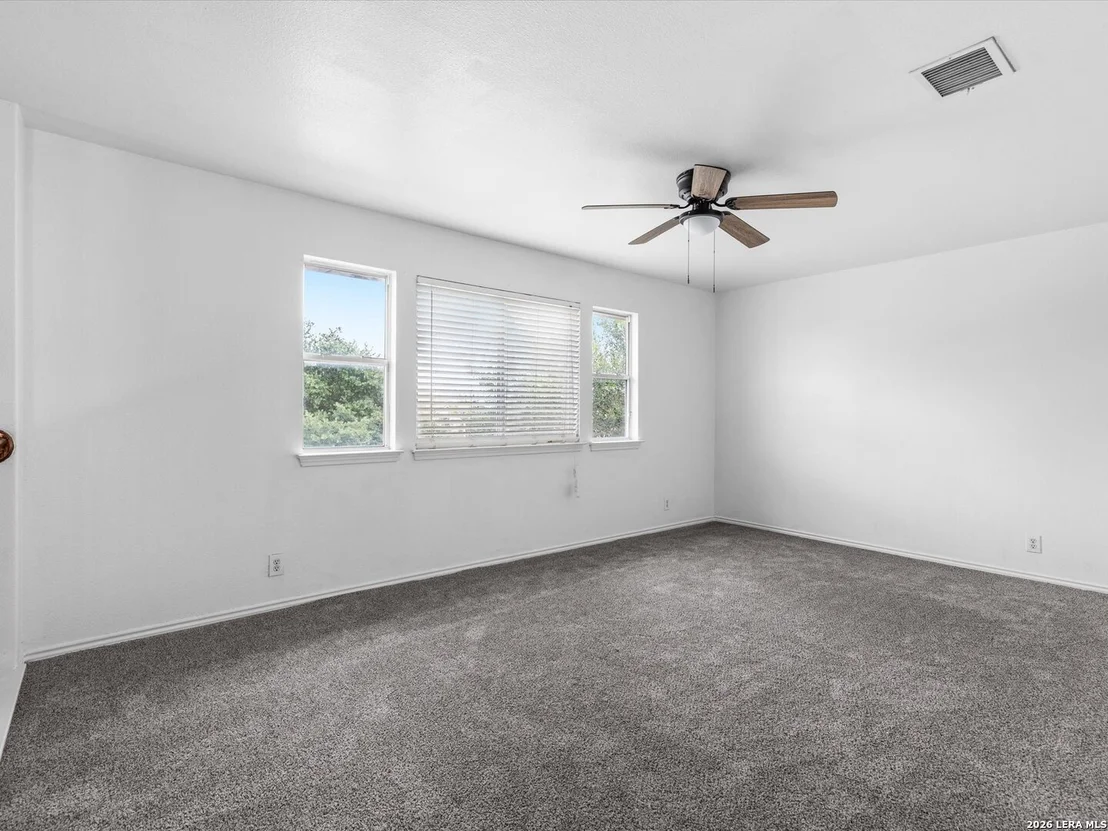 Photo of 2449 Harris