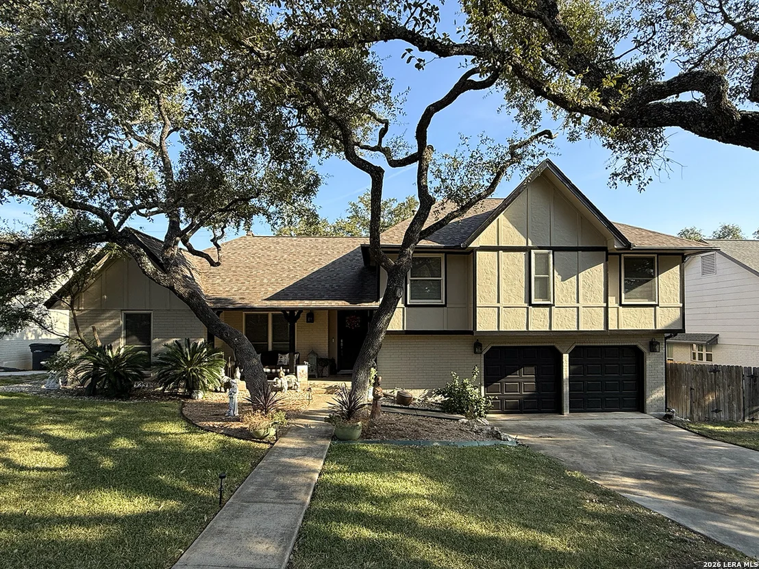Photo of 12518 Chateau Forest