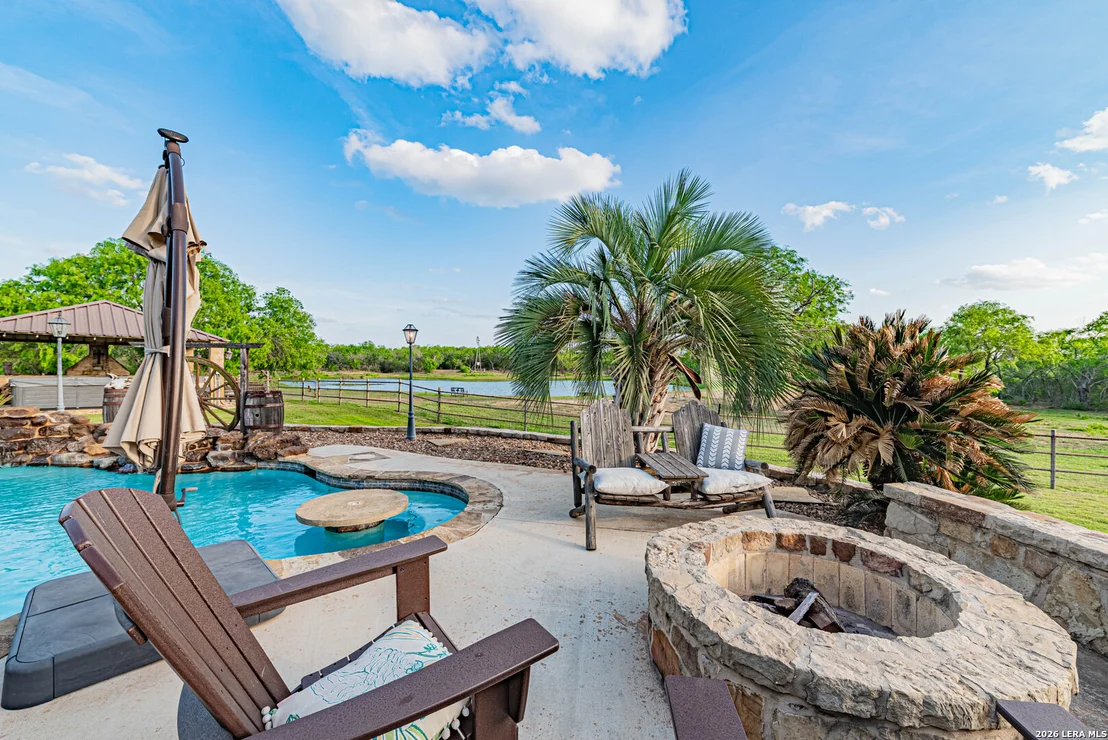 Photo of 819 County Road 356