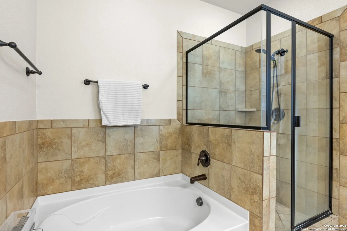 Photo of 9815 Leubeck Ranch