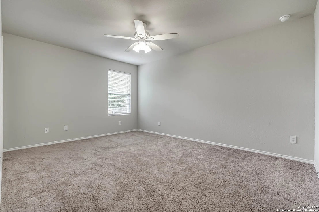 Photo of 10214 Robbins Bluff
