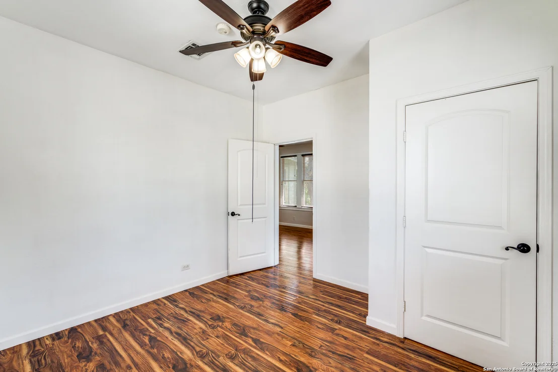 Photo of 418 Muncey