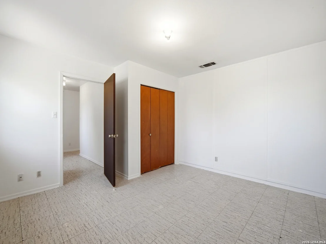 Photo of 300 Avenue M
