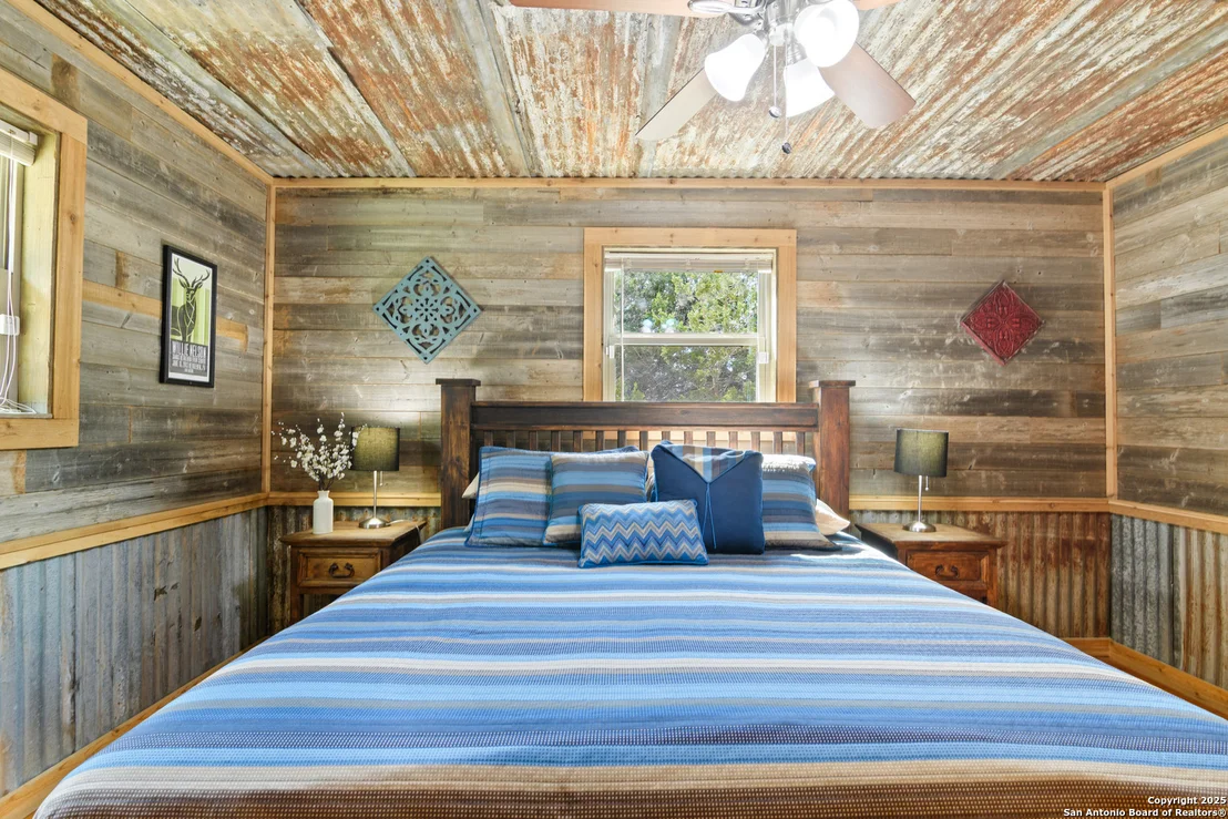 Photo of 420 Canyon Oaks