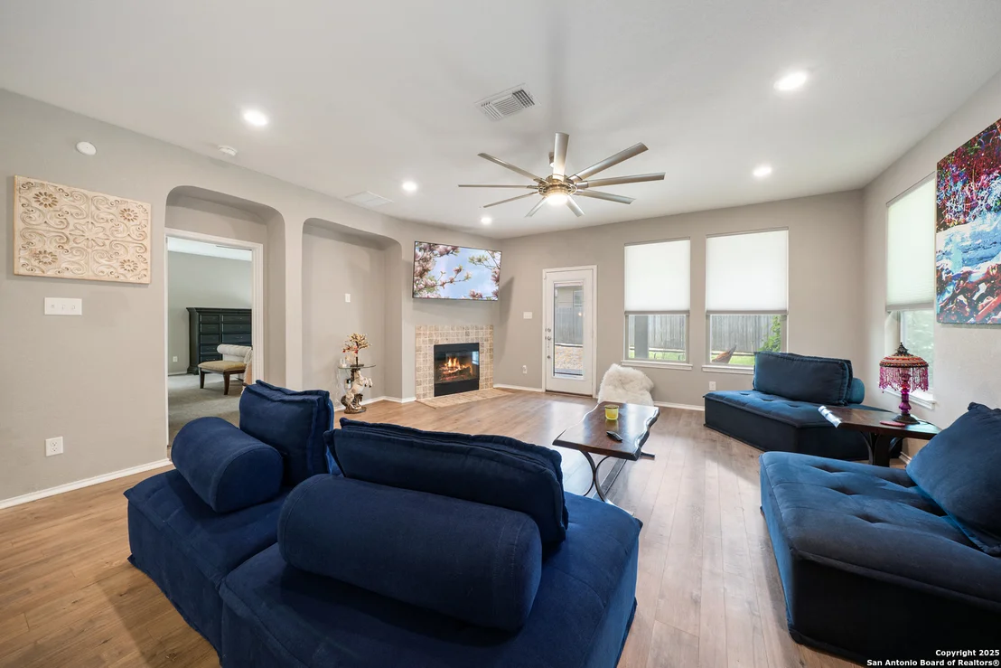 Photo of 4435 Sebastian Oak
