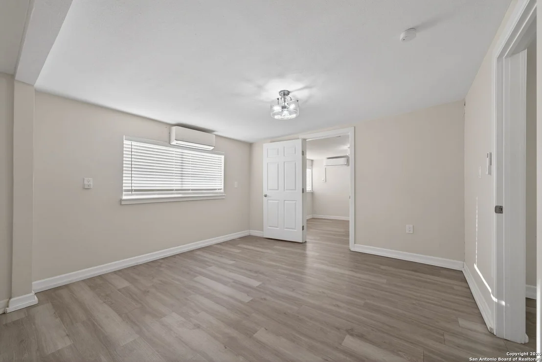 Photo of 1013 North Blvd