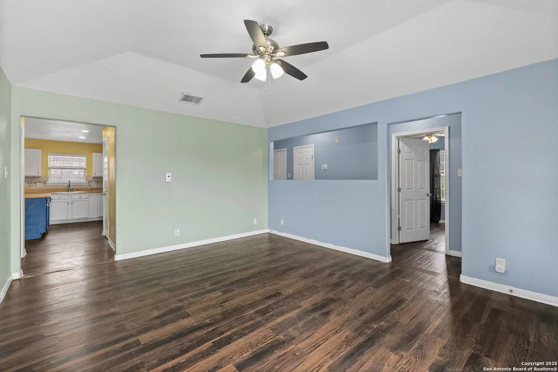 Photo of 5927 Tree View