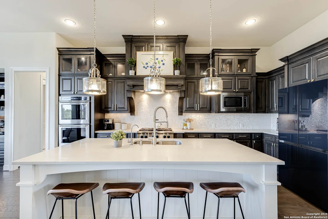 Photo of 8027 Vanity Hill