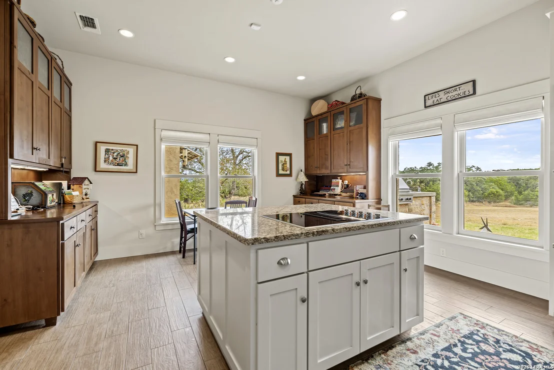 Photo of 957 Cedar Hills