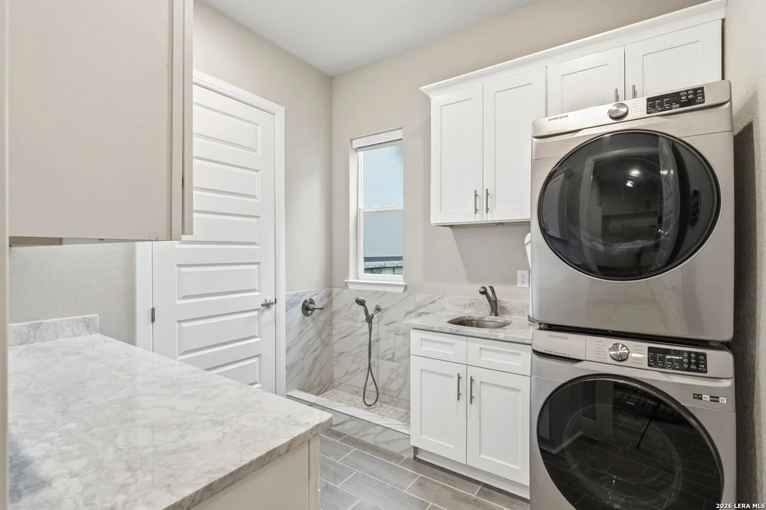 Photo of 424 Arthur Ct