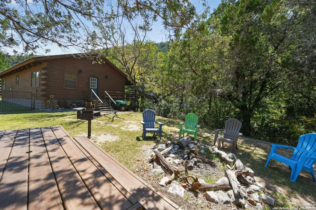 Photo of 648 BLUFFCREEK RD