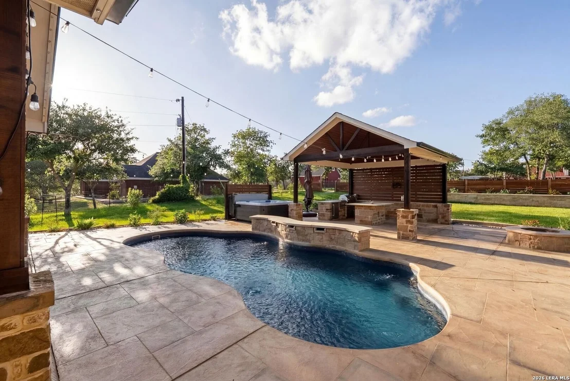 Photo of 1009 Bluebonnet Ln