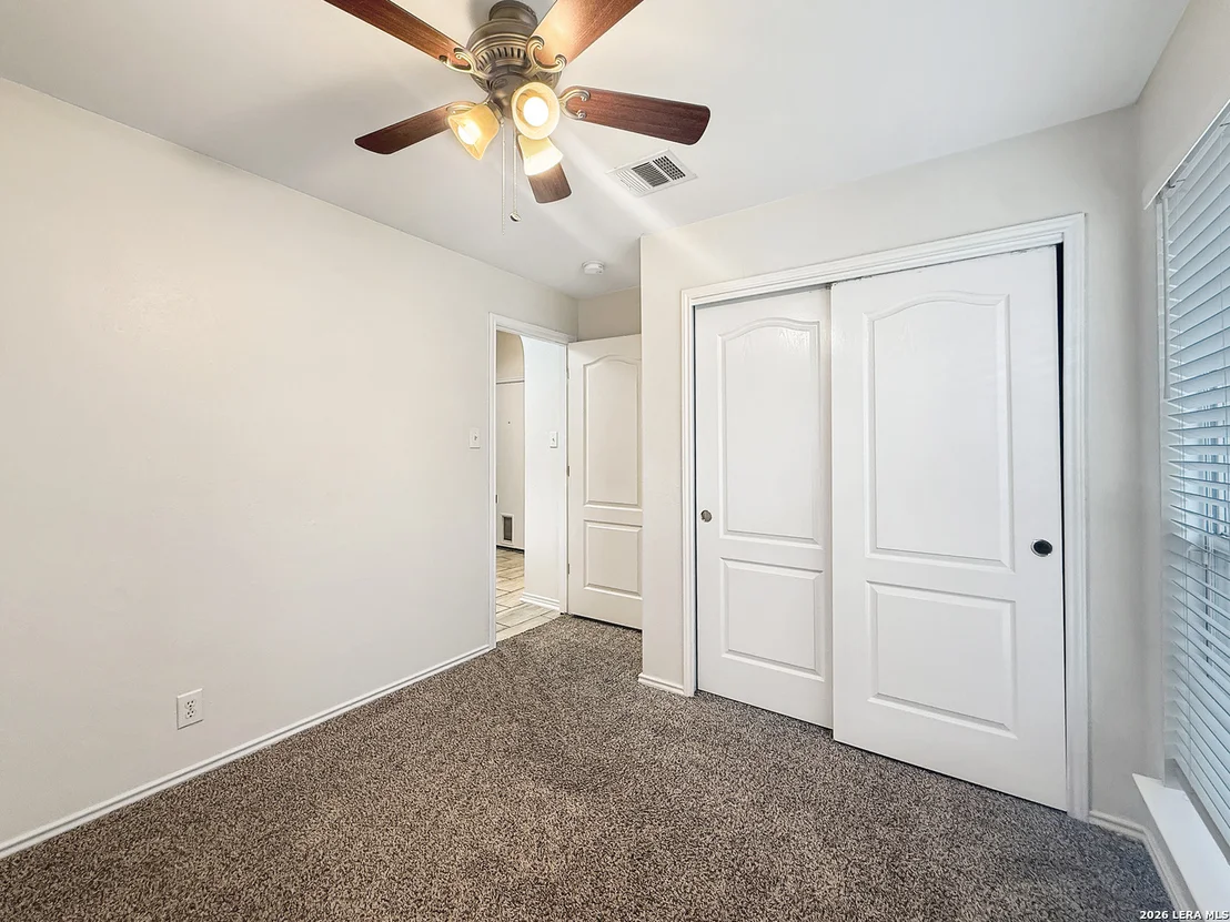 Photo of 15911 Manes Grove