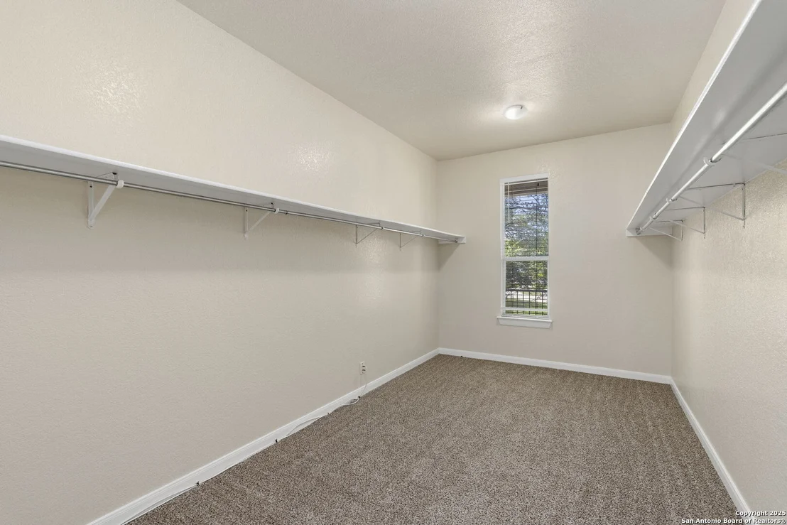 Photo of 213 Springtree Parkway