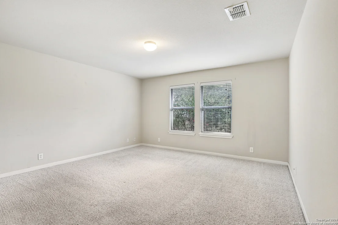 Photo of 7638 Kings Spring