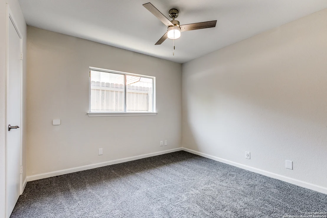 Photo of 7035 RAINTREE FRST