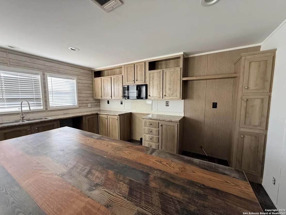 Photo of 1009 County Road 773