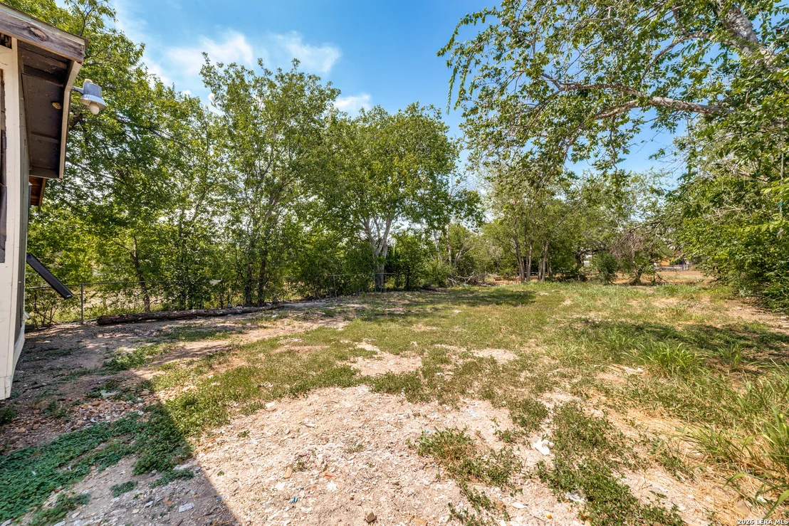 Photo of 811 MCCAULEY BLVD