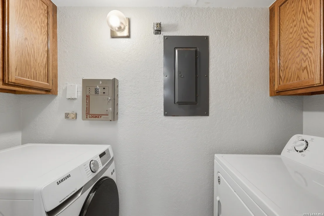 Photo of Unit 258 at 8633 Datapoint Dr