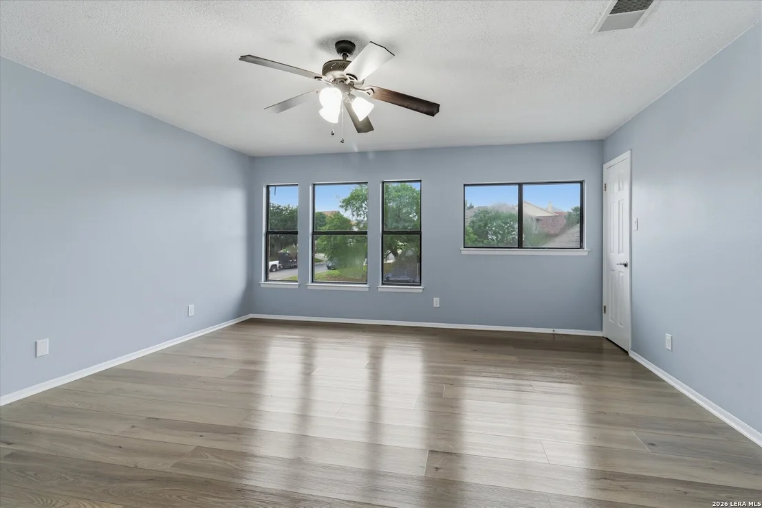 Photo of 6838 Park Haven