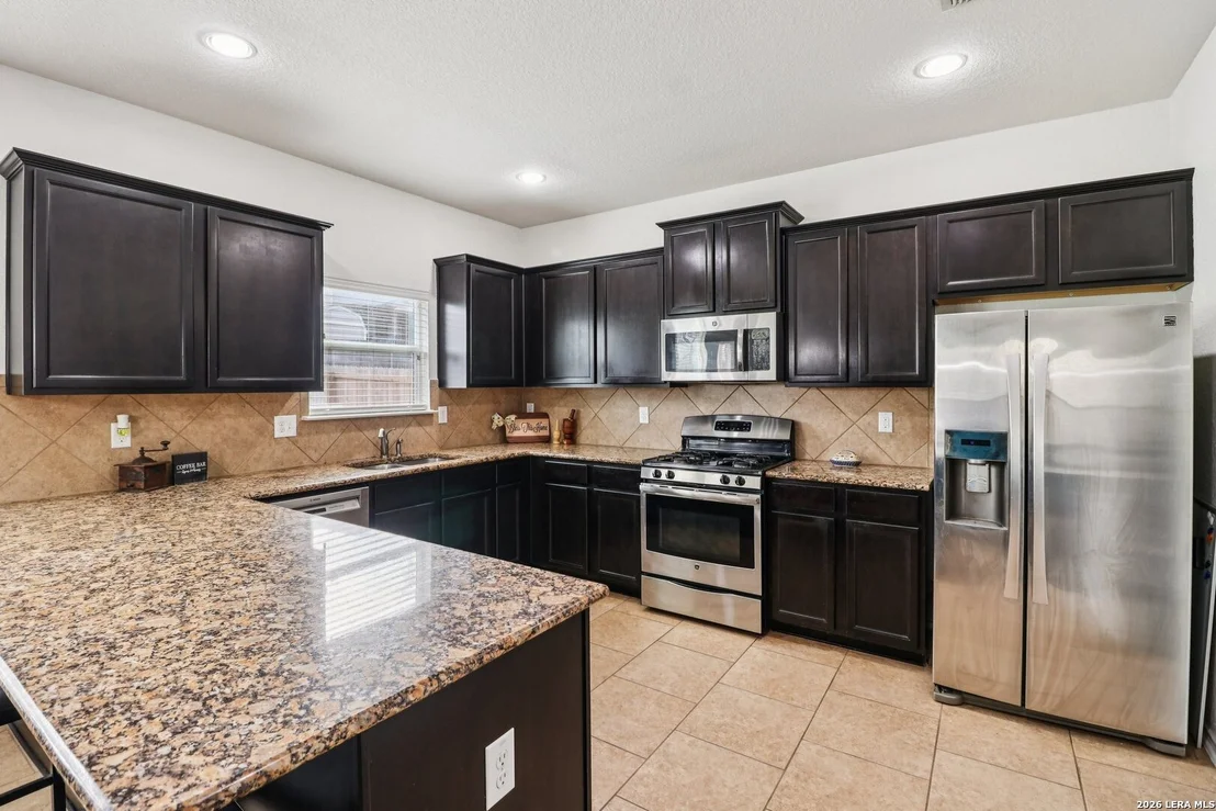 Photo of 7018 Plains